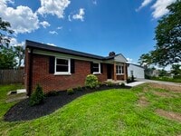 Building Photo - 1821 Blue Ridge Dr