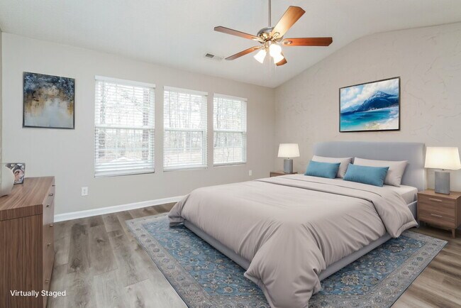 Building Photo - 3020 Hayling Dr