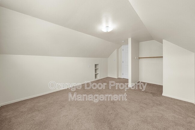 Building Photo - 834 S 72nd St