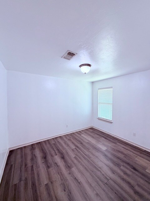Building Photo - 2412 Rookhaven Ln