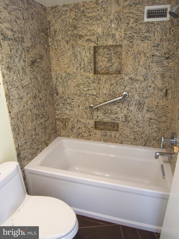 Building Photo - 5300 Holmes Run Pkwy