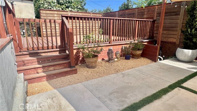 Building Photo - 5106 Crenshaw Blvd