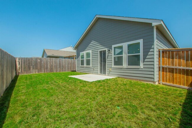 Building Photo - 209 Dirty Harry Dr