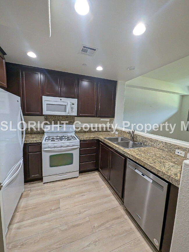 Building Photo - AVAILABLE FEBRUARY - Spacious San Luis Obispo Condo with Two-Car Garage - 2 Bed / 2.5 Bath