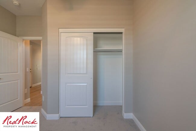 Building Photo - 3 Bedroom Coral Canyon Home on Corner Lot
