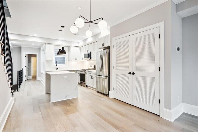 Building Photo - 1541 9th Street Northwest - 2