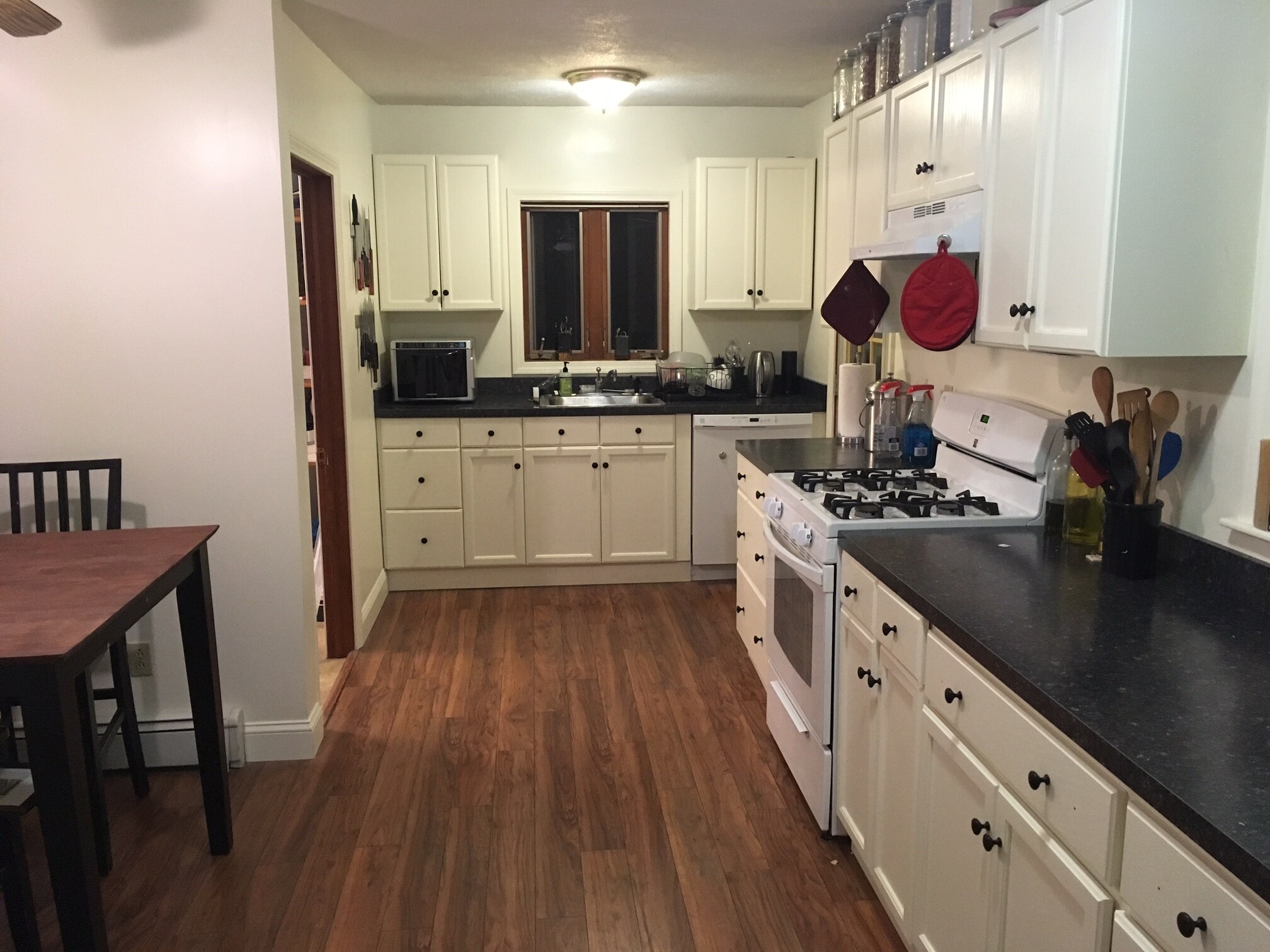 Building Photo - 43 Clinton St