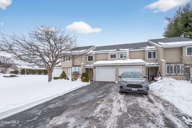 Building Photo - 17 Derby Dr