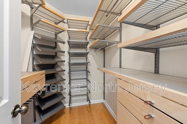 Building Photo - 8 Boatworks Dr