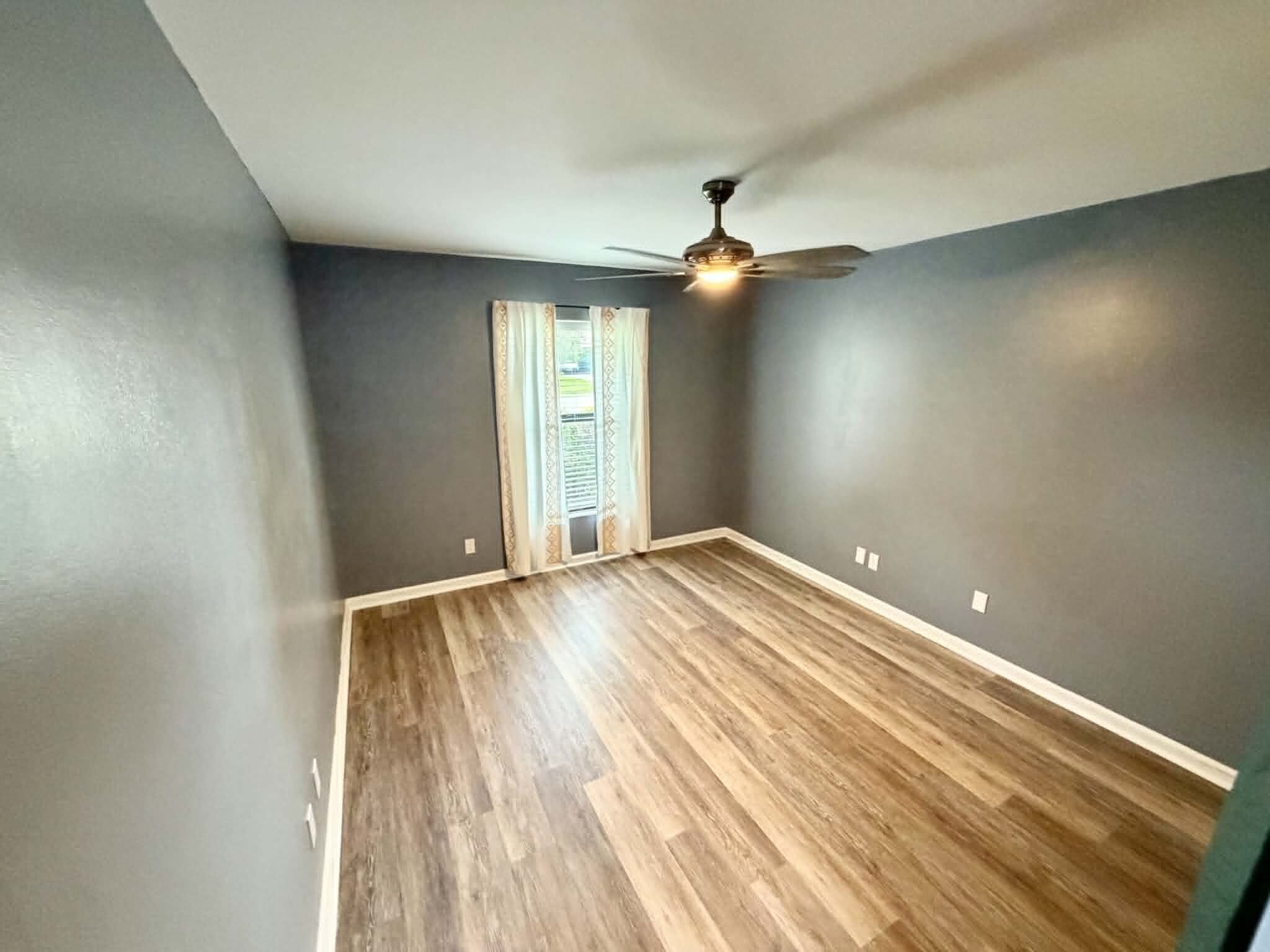 Building Photo - 3094 Plaza Terrace Dr