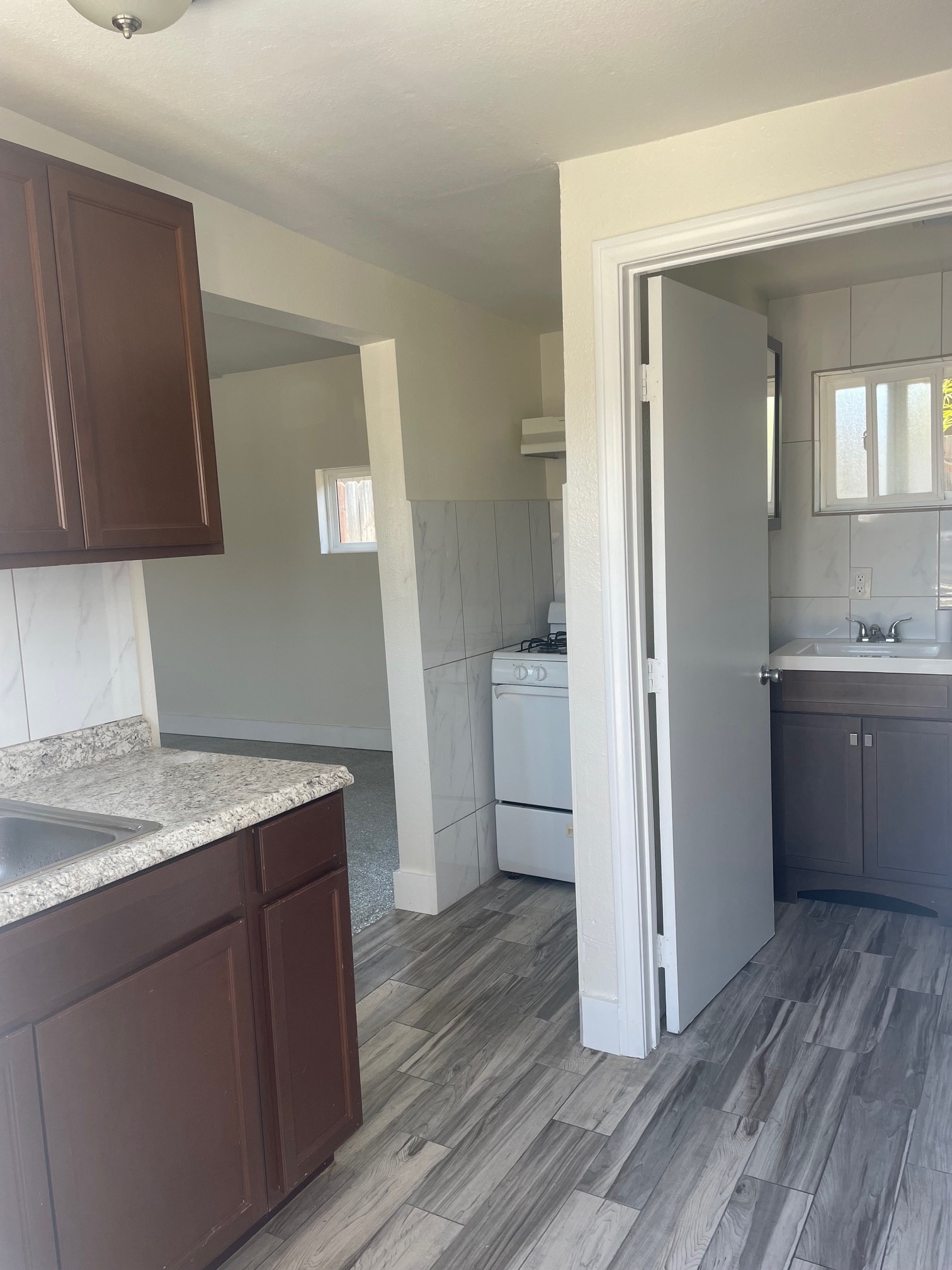 Building Photo - 1733 W 150th St