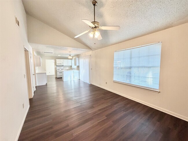 Building Photo - 17210 Colony Creek Dr