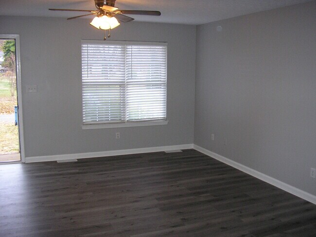 Building Photo - Witherspoon Smiths Grove