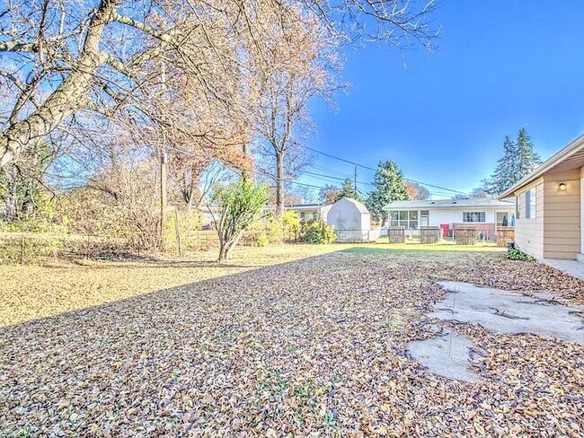 Building Photo - 13630 New Halls Ferry Road