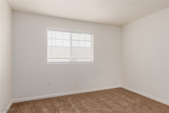 Building Photo - 4730 E Craig Rd