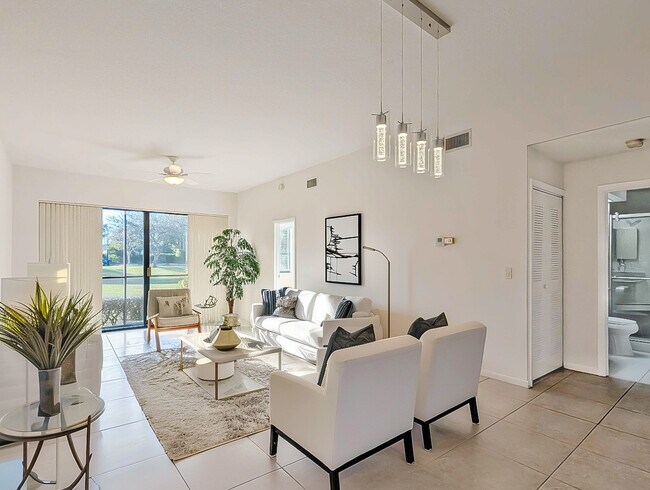 Building Photo - 7535 La Paz Blvd