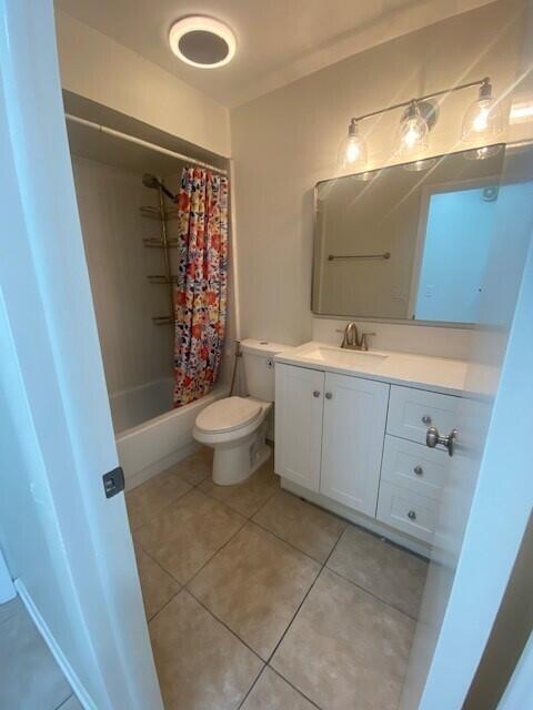 Building Photo - 1100 Cameo Cir