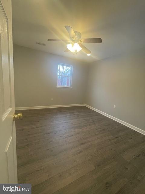 Building Photo - 604 Green Tree Ln