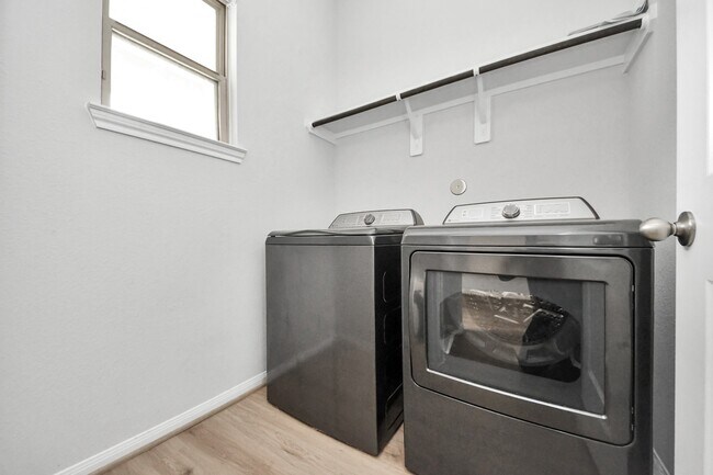 Building Photo - 804 Lake Lacosta Dr