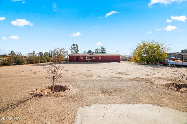 Building Photo - 16051 Harrison Ave