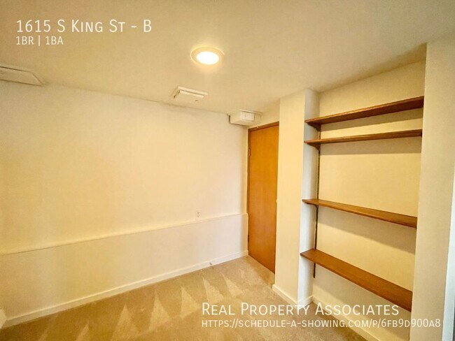 Building Photo - 1615 S King St