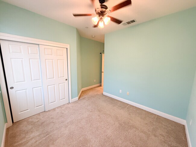 Building Photo - 1506 McCandless Dr