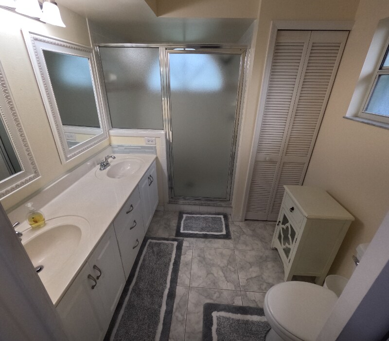 Building Photo - 1931 Cleveland St NE