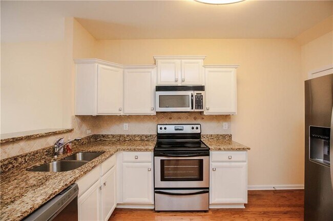 Building Photo - 3801 Thayer Trace