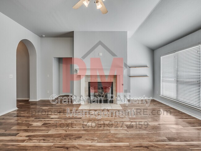 Building Photo - 2117 SE 9th St