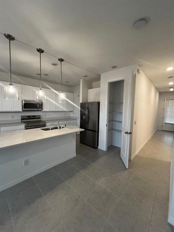 Building Photo - 741 Longboat Dr