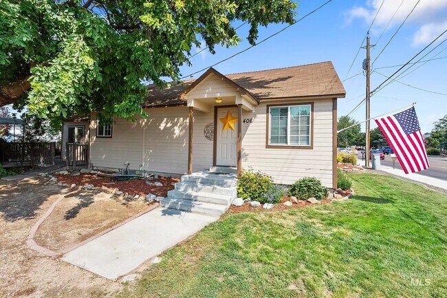 Primary Photo - 408 E Greenhurst Rd