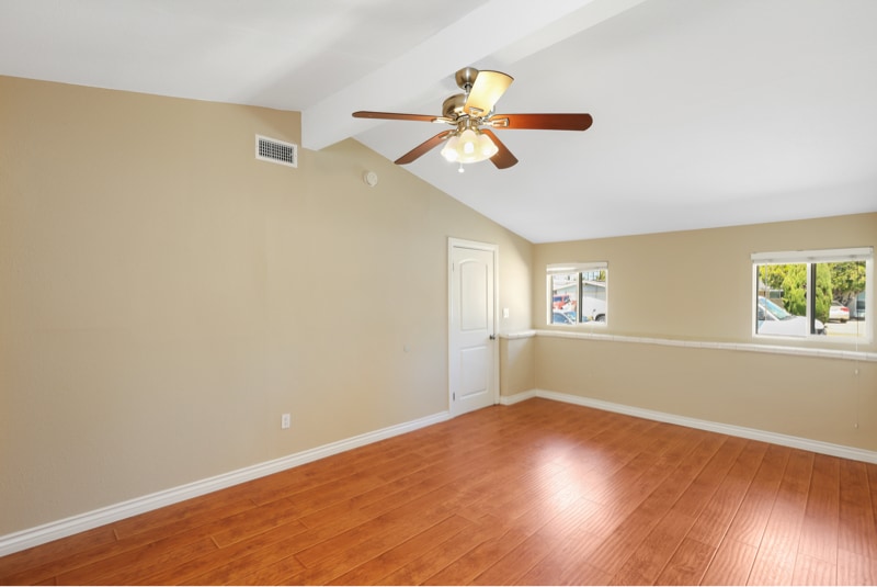 Building Photo - 526 N Emerald Dr