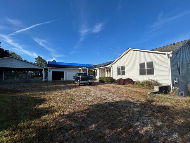 Building Photo - 1970 Gray Mare Hollow Rd