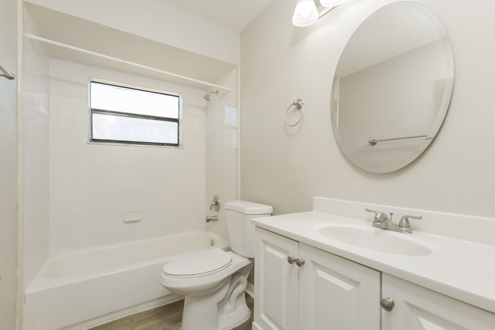 Building Photo - 351 Montgomery Ct