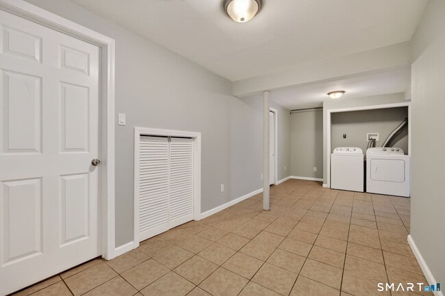 Building Photo - 224 Anns Farm Rd