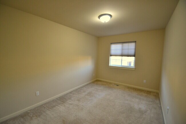 Building Photo - 22702 43rd Dr SE