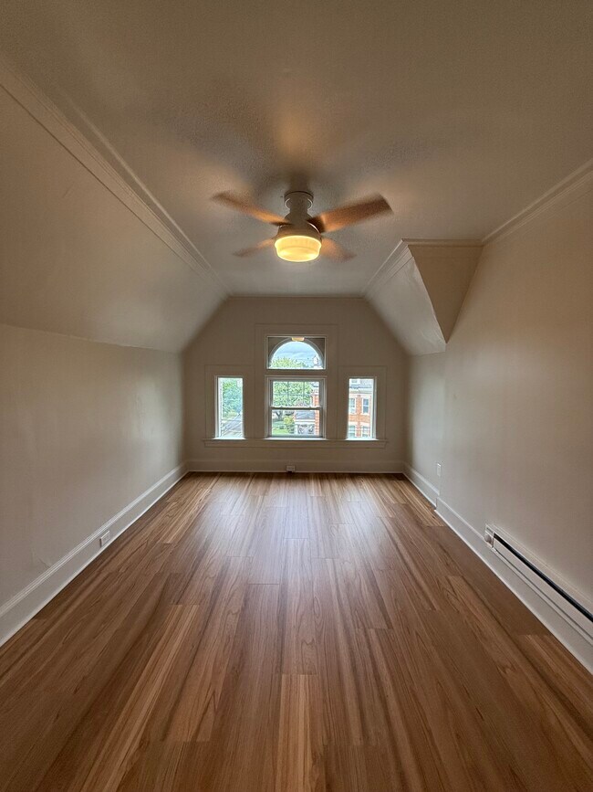 Building Photo - 3700 Brighton Rd