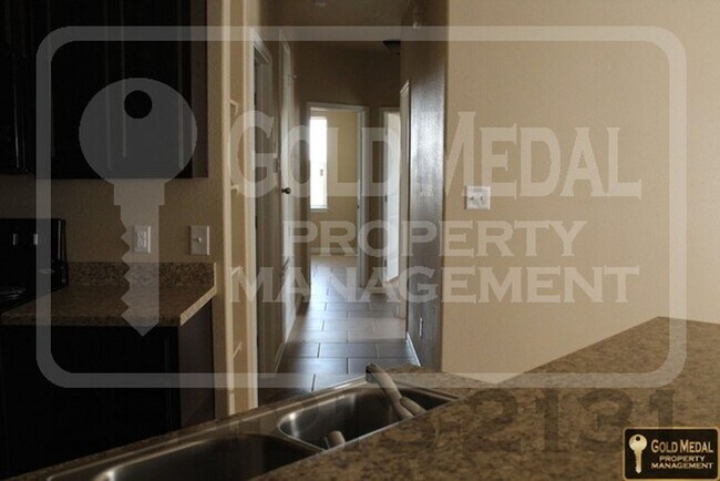 Building Photo - 4505 Cambridge Dr