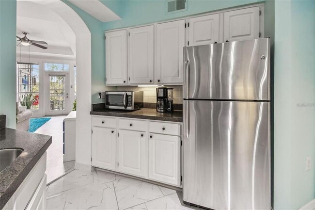 Building Photo - 4304 Bay Club Cir