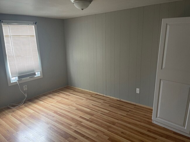 Building Photo - 2 BEDROOM 1 BATH MOBILE HOME - $700 MONTH,...