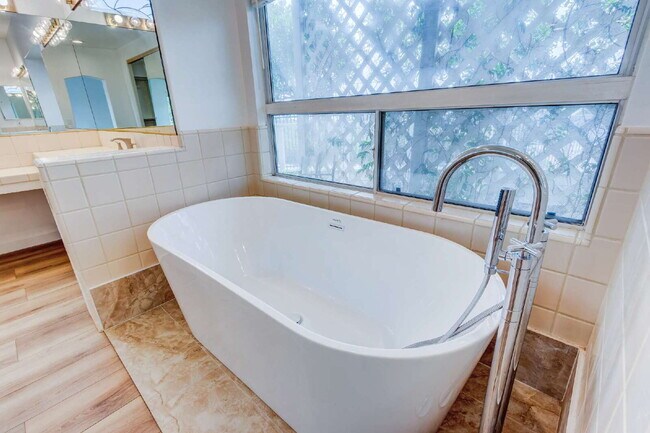 Building Photo - Dana Point Dream: Renovated 3-Bedroom with...