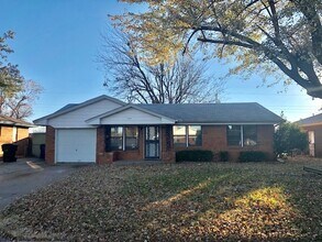 Building Photo - 3 Bed/1 Bath Mid-Century Ranch minutes from Midwest City High School - Refrigerator Included