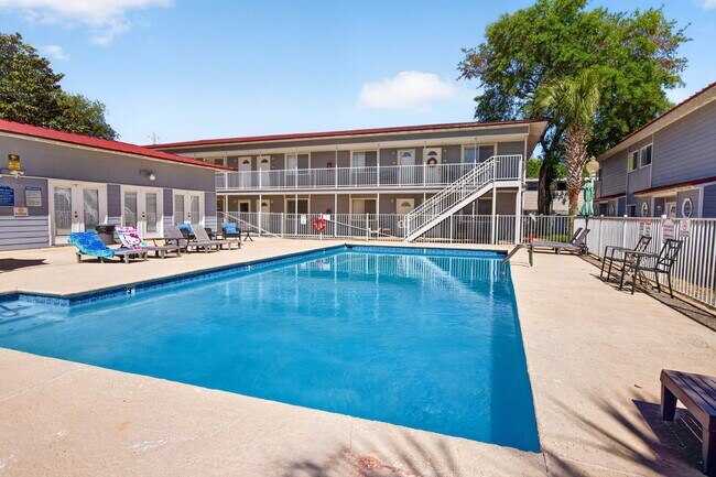 Building Photo - 1282 Beach Blvd