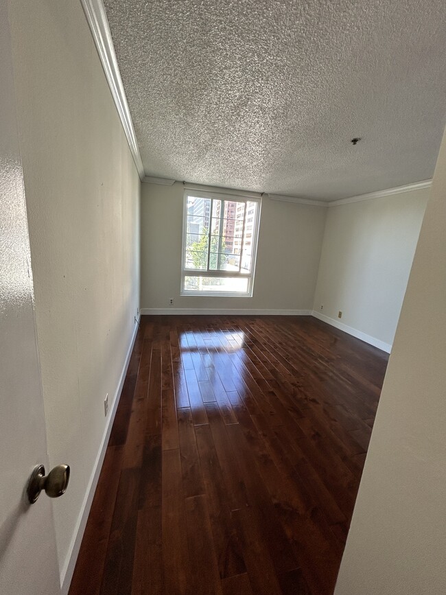 2nd bedroom - 10811 Ashton Ave