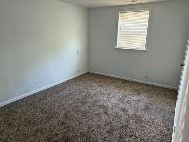 Building Photo - 6523 Heathervale Ct
