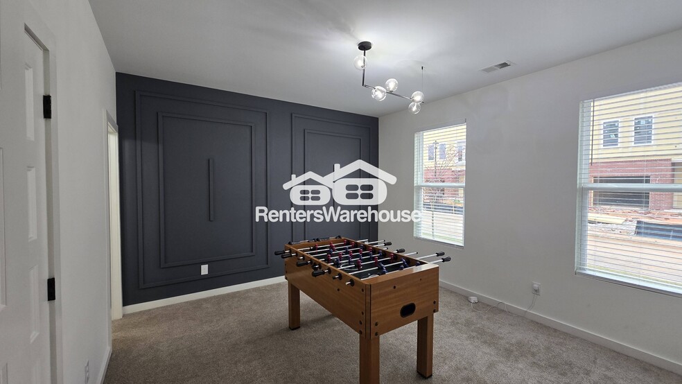 Building Photo - 1069 Glen Opal Dr