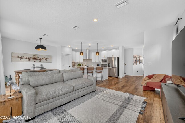Building Photo - 9807 Element Rd