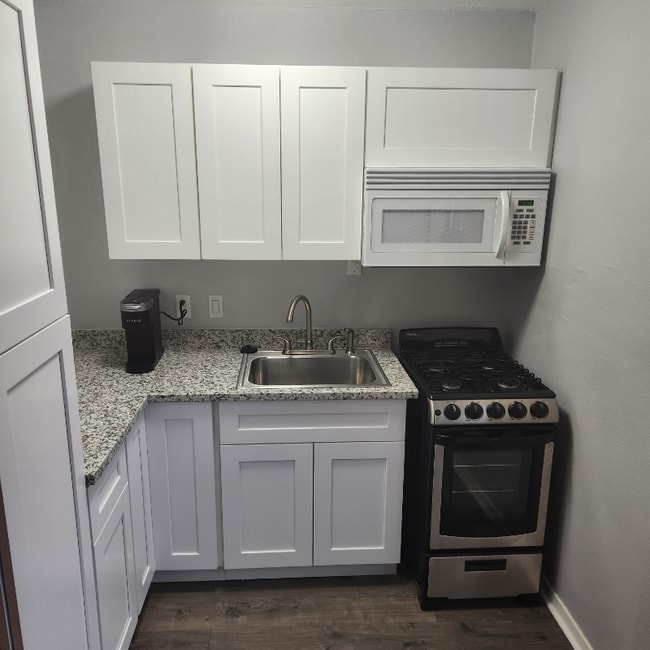 Building Photo - 21319 Park Orchard Dr