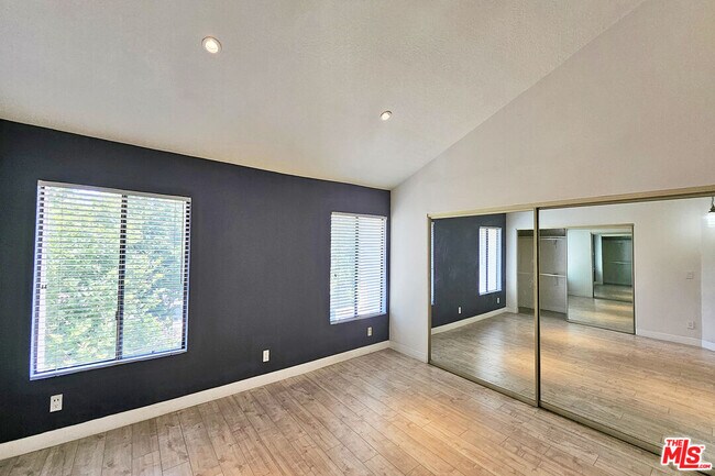 Building Photo - 18130 Oxnard St