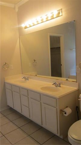 Building Photo - 3929 Iris Ct
